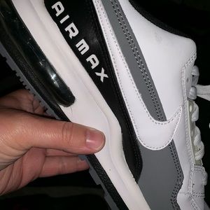 Nike Airmax’s (men’s)